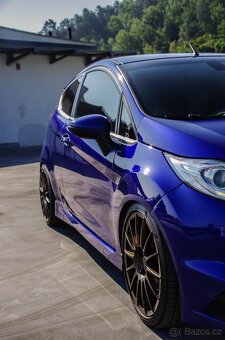 Ford Fiesta ST - 9