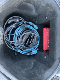 Tesla model S, P85, nabijeni zdarma - 9