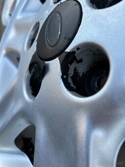 Originál alu kola Land Rover R15 - č. 112 - 9