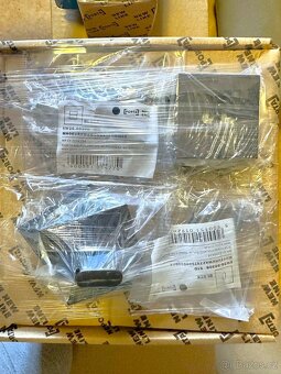 PORTEKTOR VEKTOR T mag zámok-ÚPLNE NOVÉ,lakované 80tky+70tky - 9