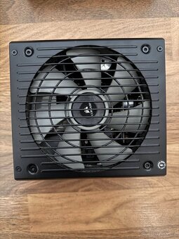 PC zdroj Corsair RM750x - 9