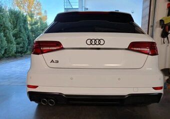 AUDI - Čierne lesklé znaky - 9