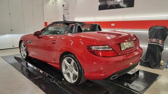 Mercedes-Benz SLK250 - 9