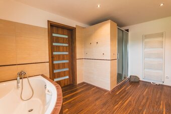 5+KK 156m2, samostatný vstup, pozemek 756m2 - 9