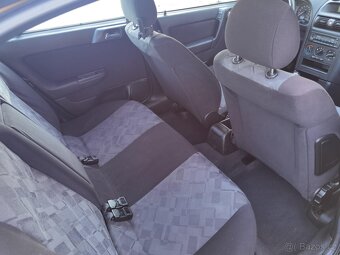 Opel ASTRA - 9