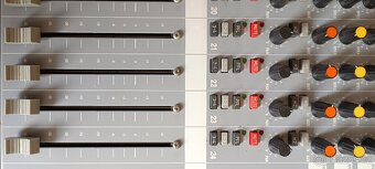 Profi mixážní pult MITEC PERFORMER 28 - TOP - 9