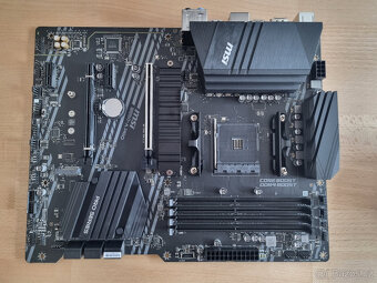 Část PC sestavy Ryzen 5700X + 32 GB DDR4 + B550 ATX MB - 9