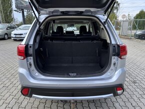 Mitsubishi Outlander, 2.2 Di-D 4x4 Automat,7.míst - 9