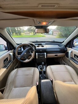 Land Rover 2.0Td4 Nová Stk - 9