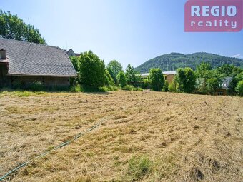 Prodej stavebního pozemku 2288m2 se zastavěnou plochou 361m2 - 9