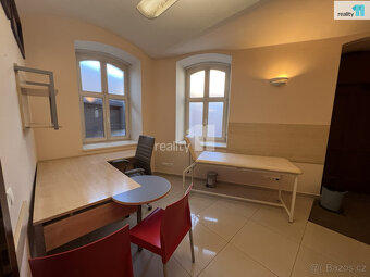 Pronájem obchodního prostoru 147m2 - 9