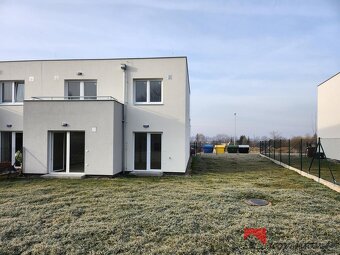 Dům 5+kk/terasy, garáž, zahrada, 520m2 - 9