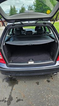 Mercedes Benz W204 C300 V6 - 9