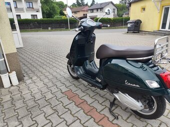 Vespa GTS 300 Touring - 9