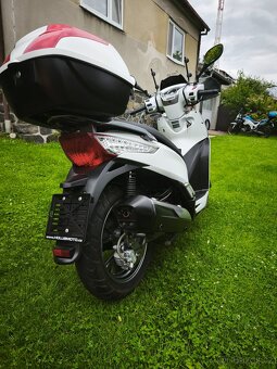 Kymco People GT 300i (2016) - 9