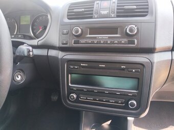 Škoda fabia 2,rv 2012,1,2tsi,63kw,úplný servis - 9