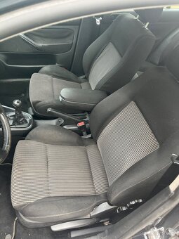 VW GOLF VR5 2.3 - 9