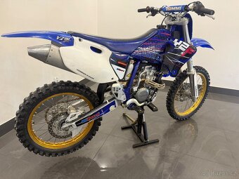 Yamaha yzf 250 - 9