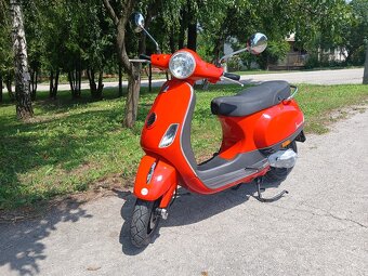 Piaggio Vespa LX2 50 - 9