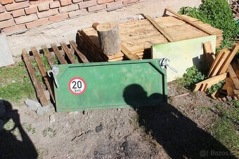 Prodám vlek za traktor - 9