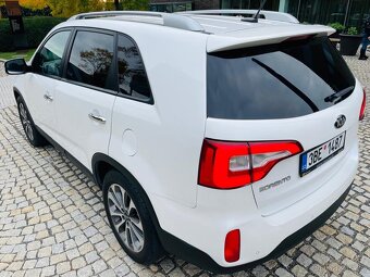 Kia Sorento 2.2CRDi 145KW AUTOMAT SERVISKA TAŽNÉ - 9