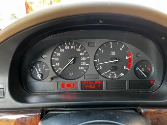 BMW e39 525D touring manuál - 9