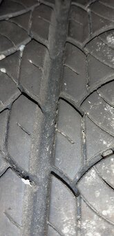 Prodám 4x pneu letní 195/70R15 C - 9