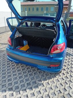 Peugeot 206+ - 9