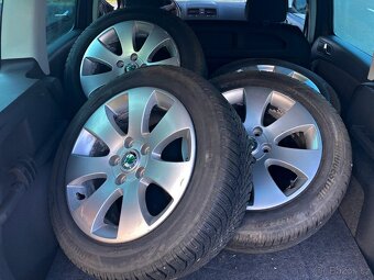 ŠKODA YETI 1.2TSi 2010 ALU, KLIMA, TAŽNÉ, 119.000km, 2x KOLA - 9