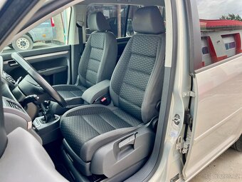 Volkswagen Touran 1,4 TSi EcoFuel / KLIMA 7MÍST / 2009 - 9