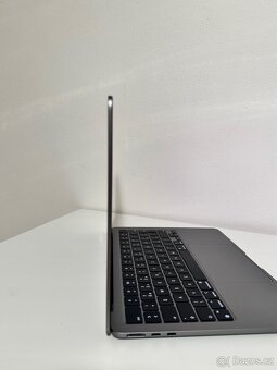 MacBook Air M3 256 GB / 8 GB RAM - 9