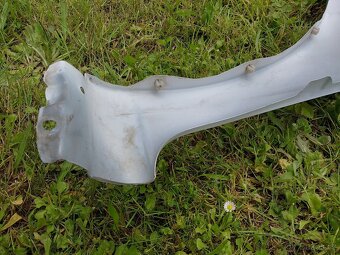 Nissan NV200 : Blatník bílý pravý - 9