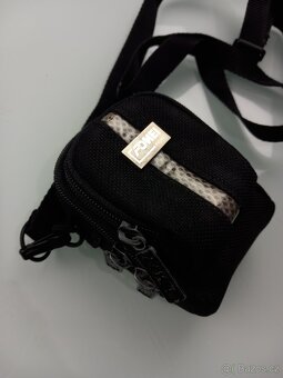 Nikon Coolpix 7900 - 9