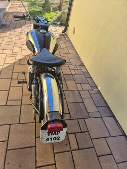 Royal Enfield Bullet 350 rok 1972 - 9