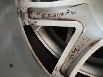 Sada kol 215/55/r 17 - 9