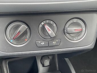 Seat Ibiza 1.4 16V , 63 kW benzín, 2012 - 9