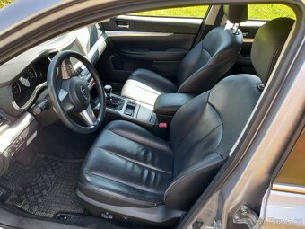 Subaru Legacy 2.0 D - 9