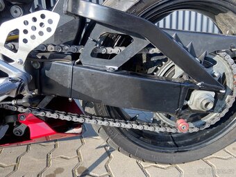 Suzuki Gsxr 600, 88KW, 23xxx km, nová STK - 9