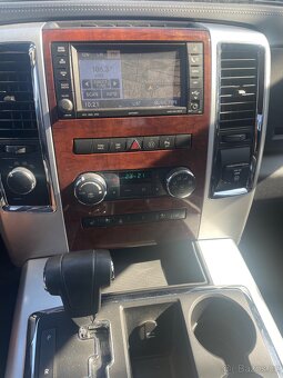 Dodge Ram 5,7 HEMI - 9