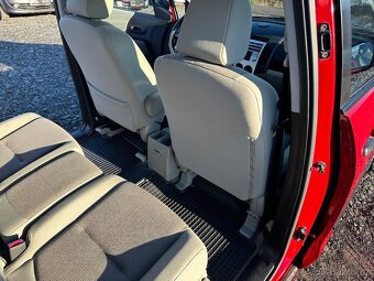 Mazda 5 1,8i 85KW VYHŘÍVANÁ SEDADLA - 9