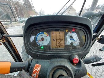 Traktor Hew Holland T4.95 - 9