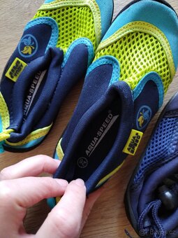 Kraťasy a boty do vody - 9