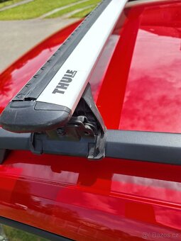 Prodám střešní nosiče Thule WingBar Evo 128cm - 9