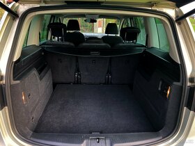 [REZERVACE]VW Sharan 2.0 TDI, ověřená historie, pěkná výbava - 9