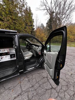 Opel Vivaro long 2005 obytná dodávka - 9
