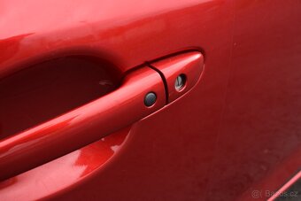 Mazda 3 2,2D PO SERVISU,TOP STAV - 9