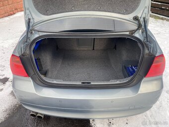 Prodám BMW E90 330D 170 kW - 9