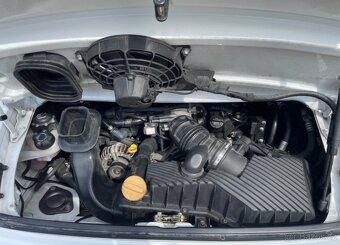Porsche 911 - 9