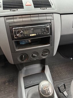 Fabia 1,4mpi 44kw 1maj.ČR - 9