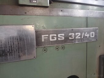 Konzolová frézka TOS FGS 32/40 - 9